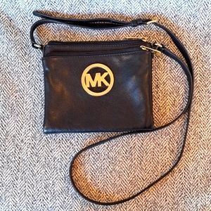 Michael Kors Fulton Small Crossbody Leather Purse.